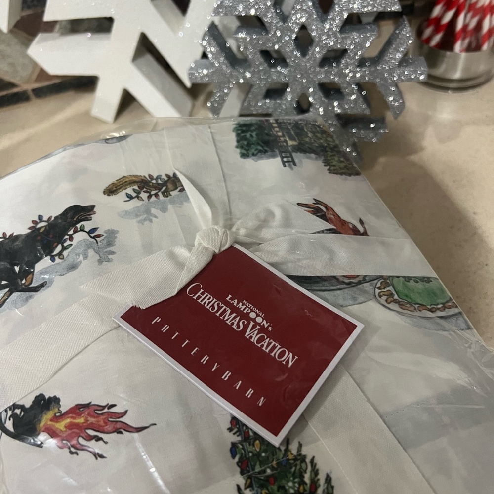 Pottery Barn National Lampoon Christmas Vacation Holiday Sheet Set, KING SIZE - Picture 6 of 8